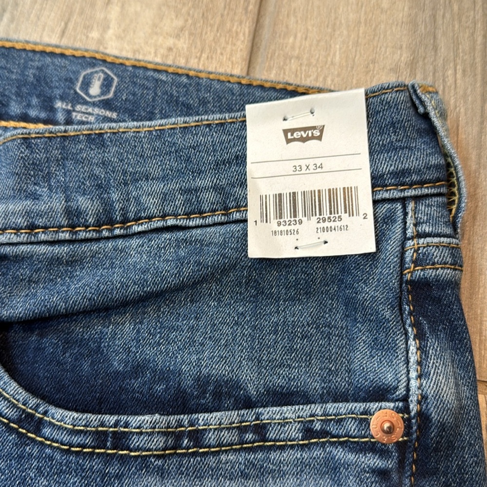 Levi's Men's Classic Blue Straight Jeans - Picture 5 of 11